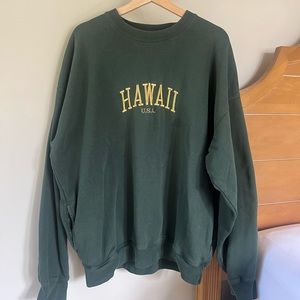 Brandy Melville “HAWAII” oversized crewneck
